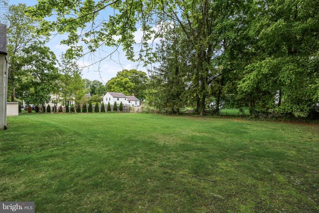 421 IRVING ST, Moorestown, NJ 08057