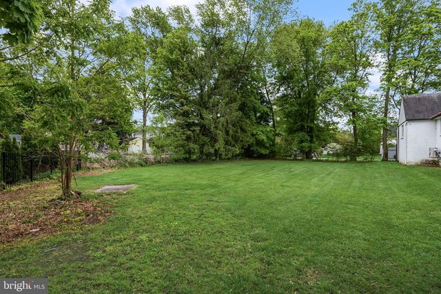 421 IRVING ST, Moorestown, NJ 08057