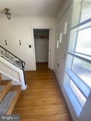 421 IRVING ST, Moorestown, NJ 08057