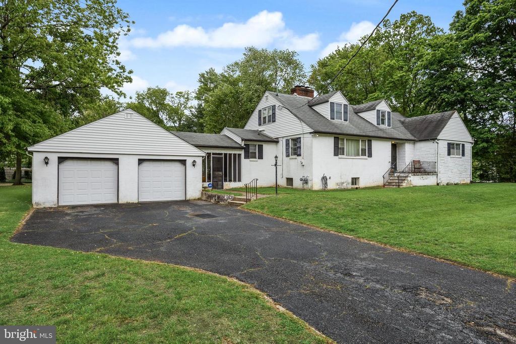 421 IRVING ST, Moorestown, NJ 08057