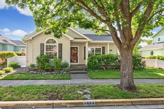 1023 Sandoz Street, Central Point, OR 97502