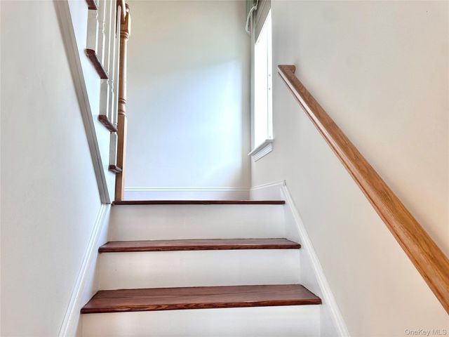 4806 RIDGECREST Drive, Wappingers Falls, NY 12590