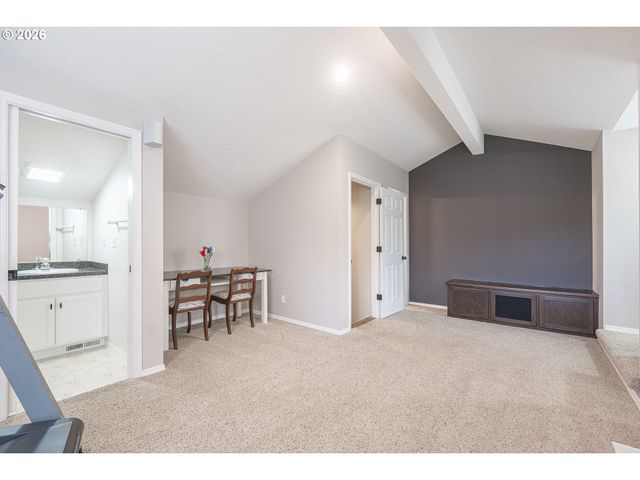 242 Nw WALNUT Ave, Dundee, OR 97115