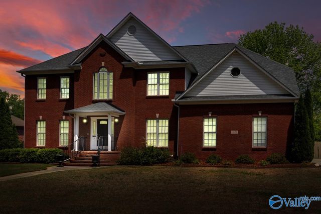 2621 Trellis Post Court, Owens Cross Roads, AL 35763