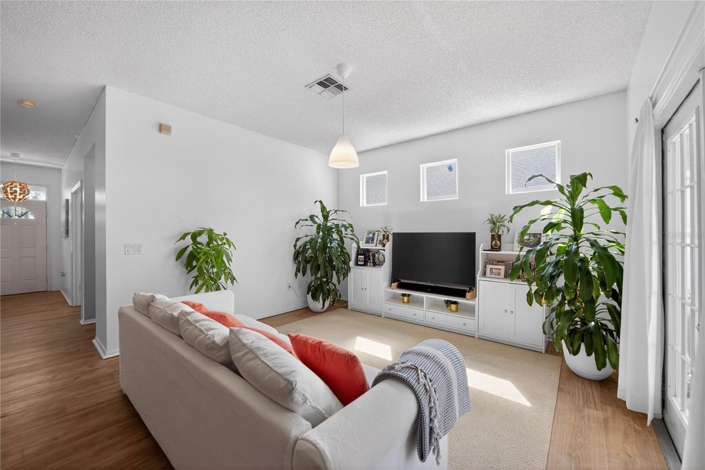 Image 15 of property listing at 14321 PEACOCK SPRINGS TRAIL, Orlando, FL 32828