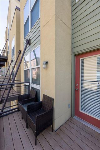 4585 Madison Avenue, Kansas City, MO 64111