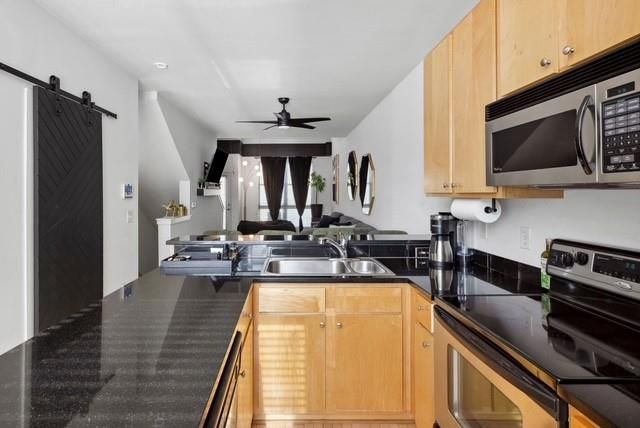 4585 Madison Avenue, Kansas City, MO 64111