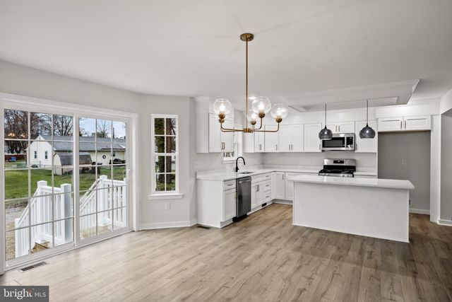 102 N 5TH ST, National Park, NJ 08063