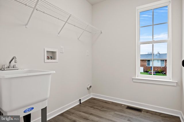 102 N 5TH ST, National Park, NJ 08063