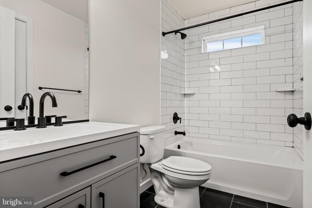 102 N 5TH ST, National Park, NJ 08063