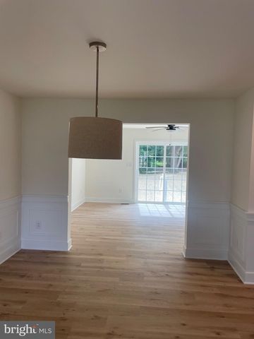 102 N 5TH ST, National Park, NJ 08063