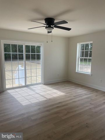 102 N 5TH ST, National Park, NJ 08063