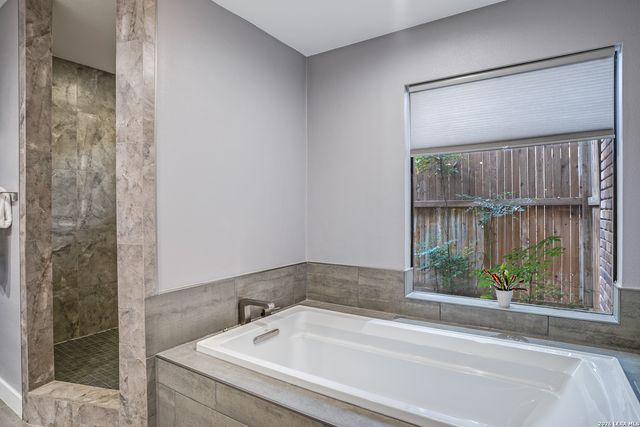 2911 Hunters Horn, San Antonio, TX 78230