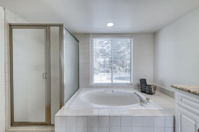 10352 N Doheny Drive, Fresno, CA 93730