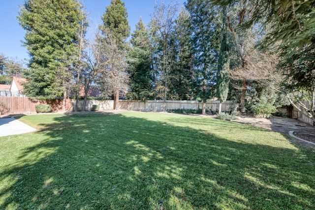 10352 N Doheny Drive, Fresno, CA 93730