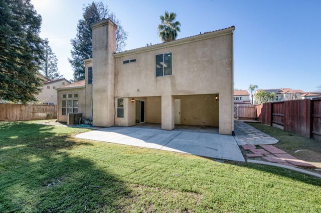 10352 N Doheny Drive, Fresno, CA 93730