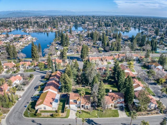 10352 N Doheny Drive, Fresno, CA 93730