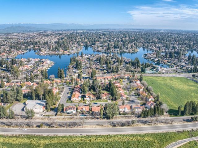 10352 N Doheny Drive, Fresno, CA 93730