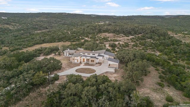 1418 Park Road 37, Helotes, TX 78023