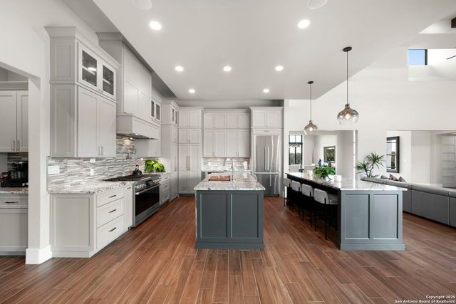 1418 Park Road 37, Helotes, TX 78023