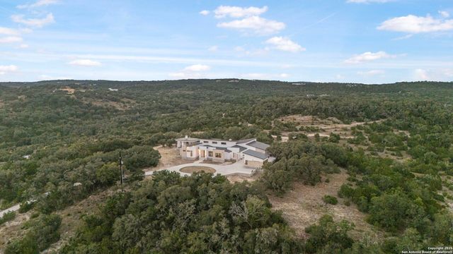1418 Park Road 37, Helotes, TX 78023