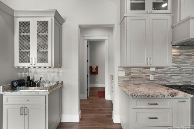 1418 Park Road 37, Helotes, TX 78023