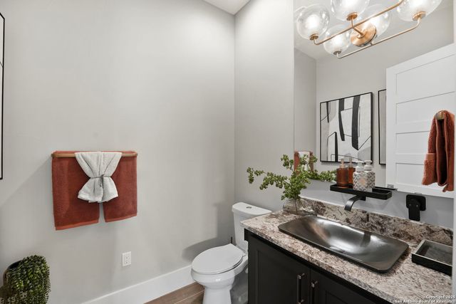 1418 Park Road 37, Helotes, TX 78023