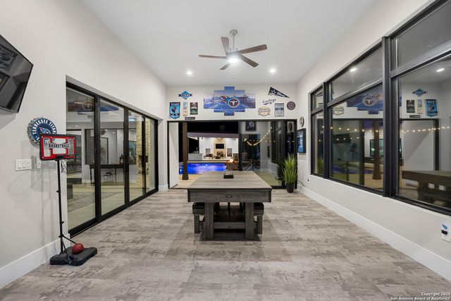 1418 Park Road 37, Helotes, TX 78023
