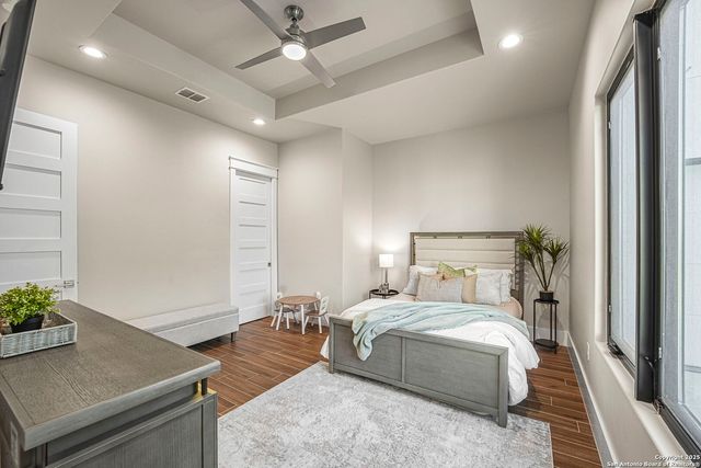 1418 Park Road 37, Helotes, TX 78023