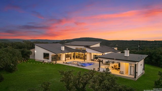 1418 Park Road 37, Helotes, TX 78023