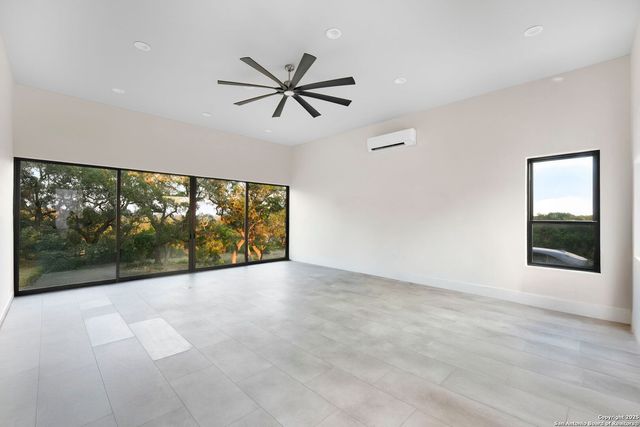 1418 Park Road 37, Helotes, TX 78023