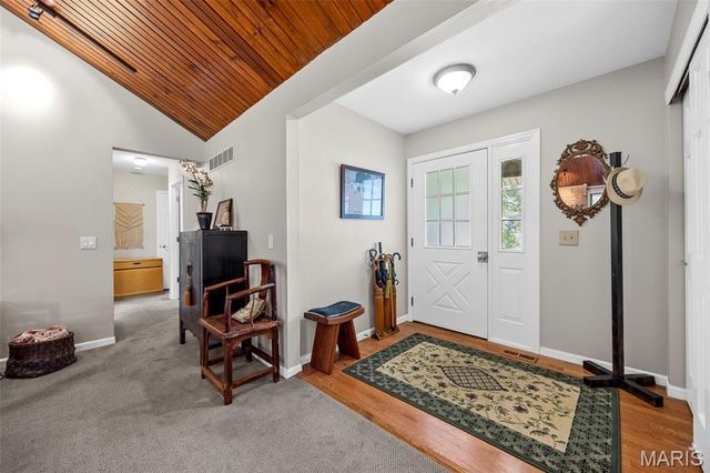 21 Ravenwood Court, Lake St Louis, MO 63367