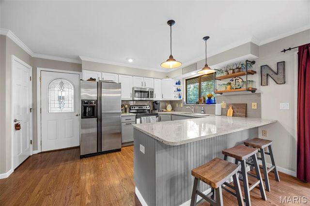 21 Ravenwood Court, Lake St Louis, MO 63367