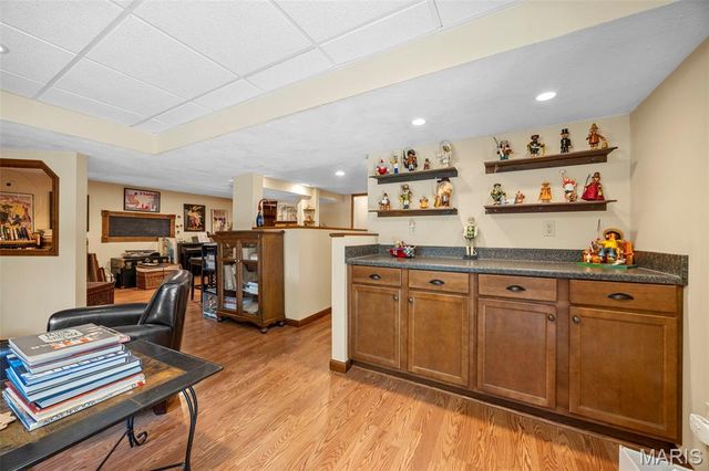 21 Ravenwood Court, Lake St Louis, MO 63367