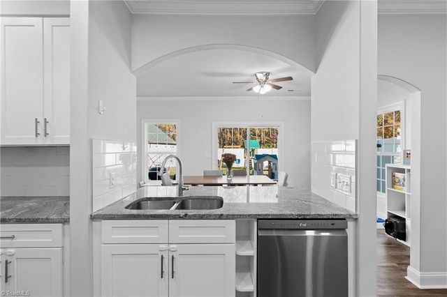 727 Petree Road, Winston-salem, NC 27106