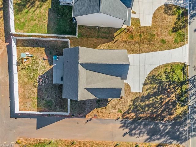 727 Petree Road, Winston-salem, NC 27106