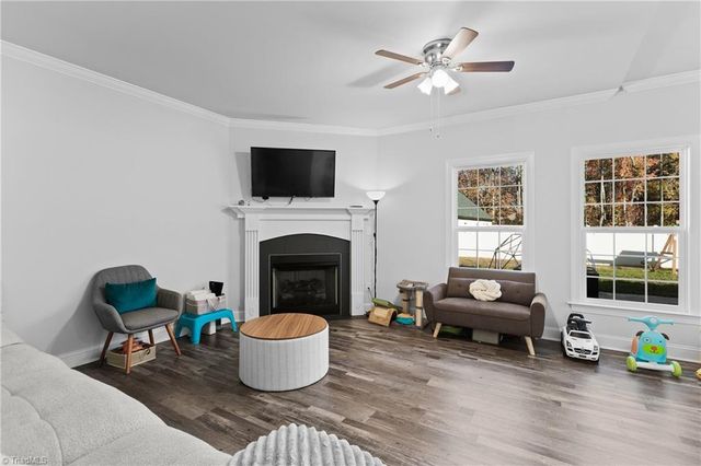 727 Petree Road, Winston-salem, NC 27106