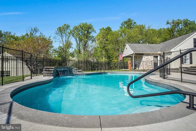 95 LAUREL LN, Palmyra, PA 17078