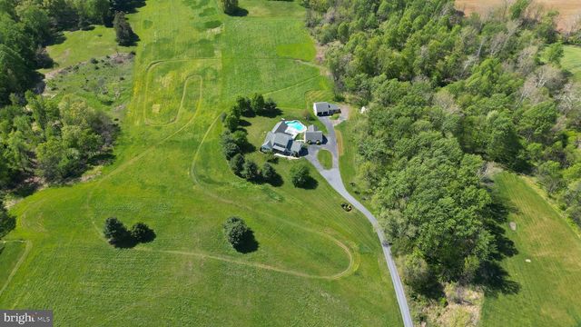 95 LAUREL LN, Palmyra, PA 17078