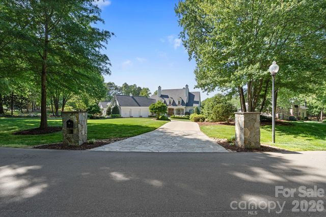 19300 Mary Ardrey Circle, Cornelius, NC 28031