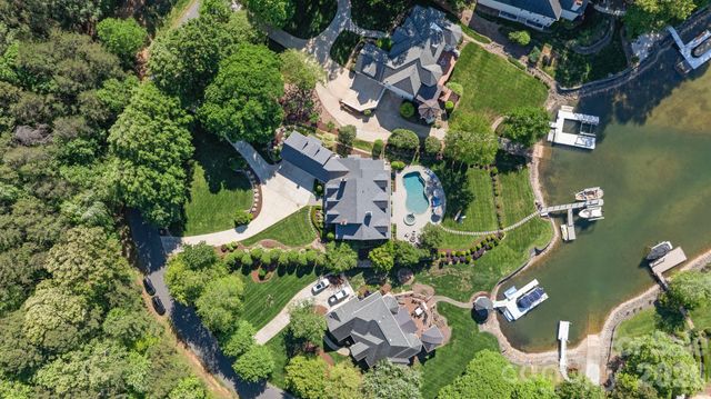 19300 Mary Ardrey Circle, Cornelius, NC 28031