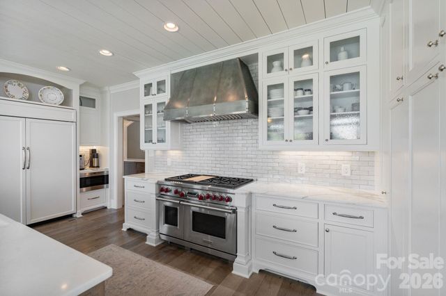 19300 Mary Ardrey Circle, Cornelius, NC 28031