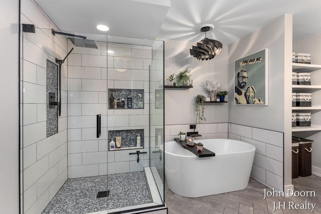 335 Bridge Street Nw 1804, City Of Grand Rapids, MI 49504