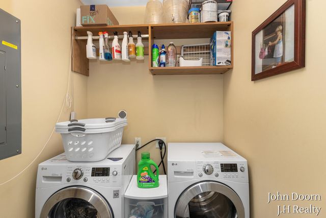 335 Bridge Street Nw 1804, City Of Grand Rapids, MI 49504