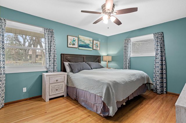 12865 1st Avenue S, Burnsville, MN 55337