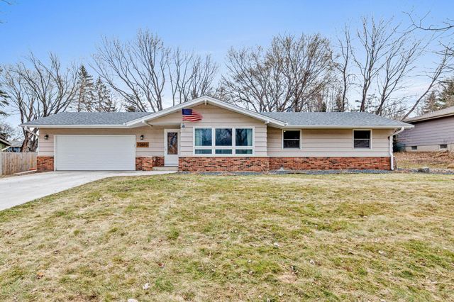 12865 1st Avenue S, Burnsville, MN 55337