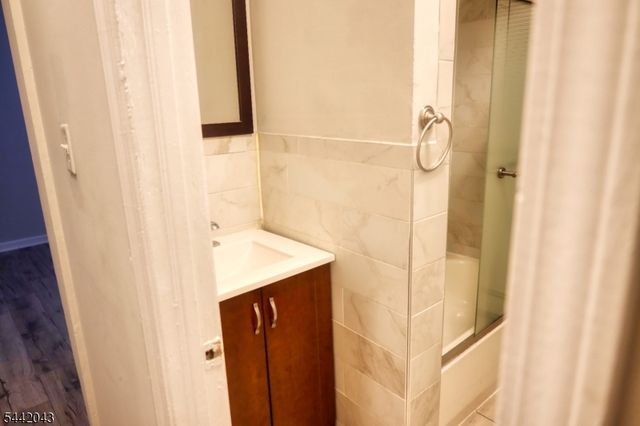 9 Emerson Pl, Newark City, NJ 07114