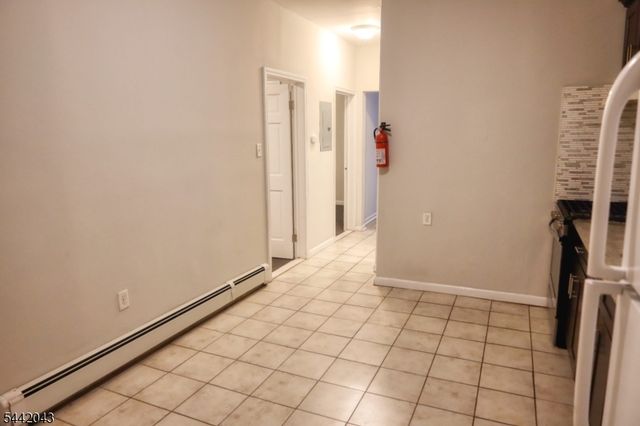 9 Emerson Pl, Newark City, NJ 07114