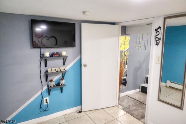 9 Emerson Pl, Newark City, NJ 07114