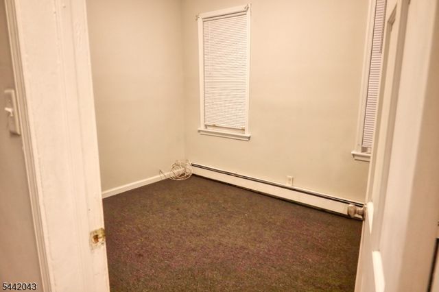 9 Emerson Pl, Newark City, NJ 07114